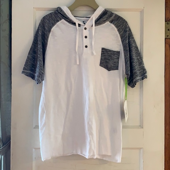 Swift Sportswear Other - Swift Hoodie PullOver Short Sleeve Shirt